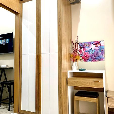 Kathys Crib At Shell Residences 马尼拉 外观 照片